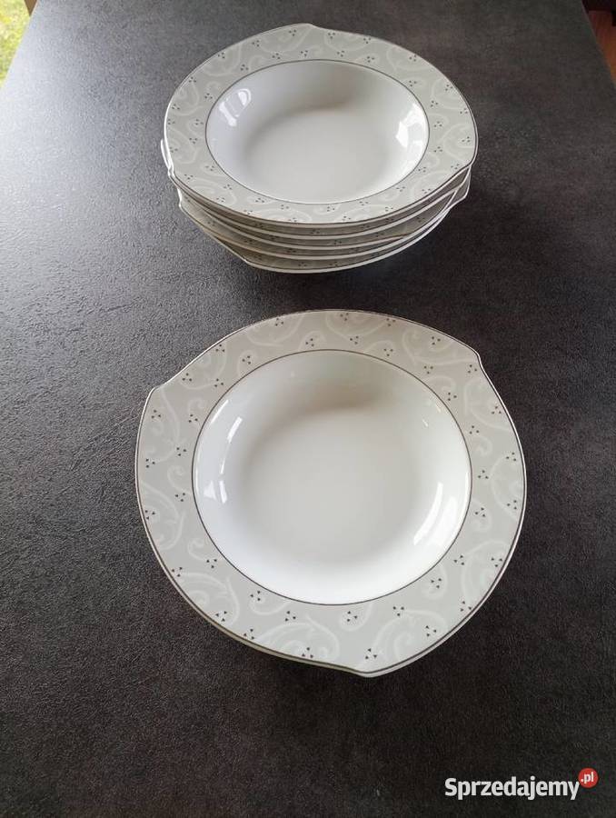 Talerz obiadowy głęboki 23 porcelana Ćmielów Ostrowiec Świętokrzyski sprzedam