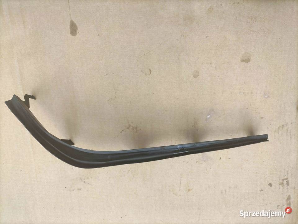 Brewka z uszczelą lampy przedniej BMW E46 SEDAN Poręba sprzedam