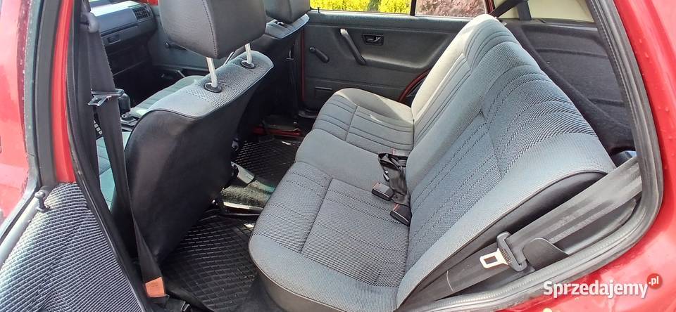 Volkswagen Golf 1991 zabytkowy żółte tablice Łochów