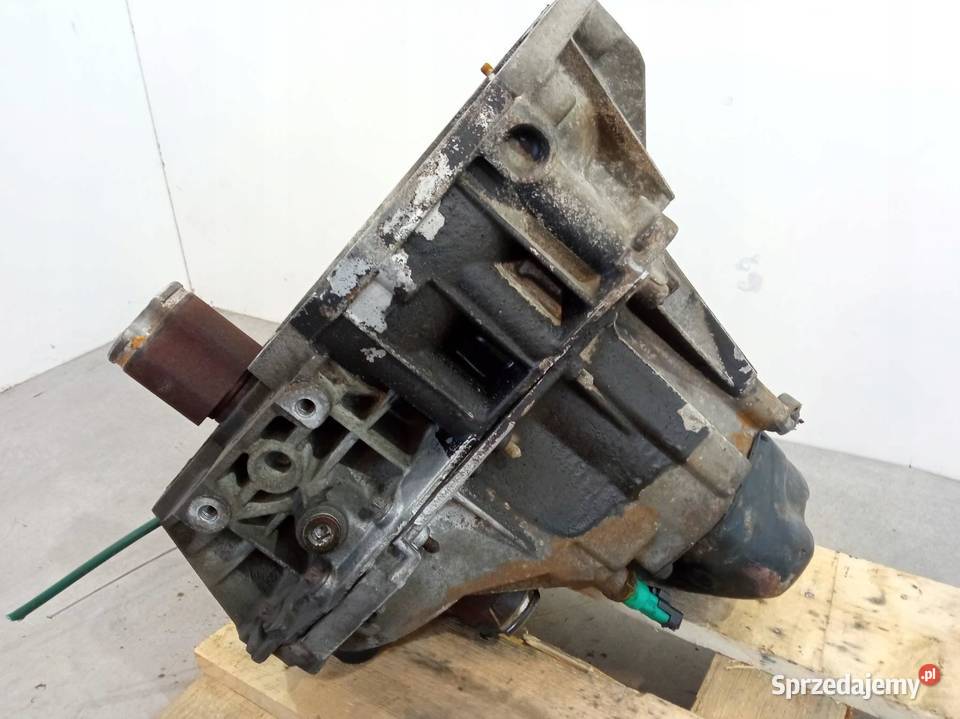 SKRZYNIA BIEGÓW 304010100R JH3195 12 Nissan sprzedam