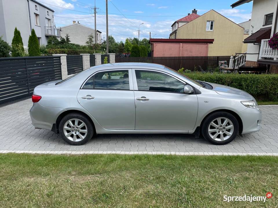 Toyota Corolla 16 LPG dużo nowych części salon 1600cm3 Płock