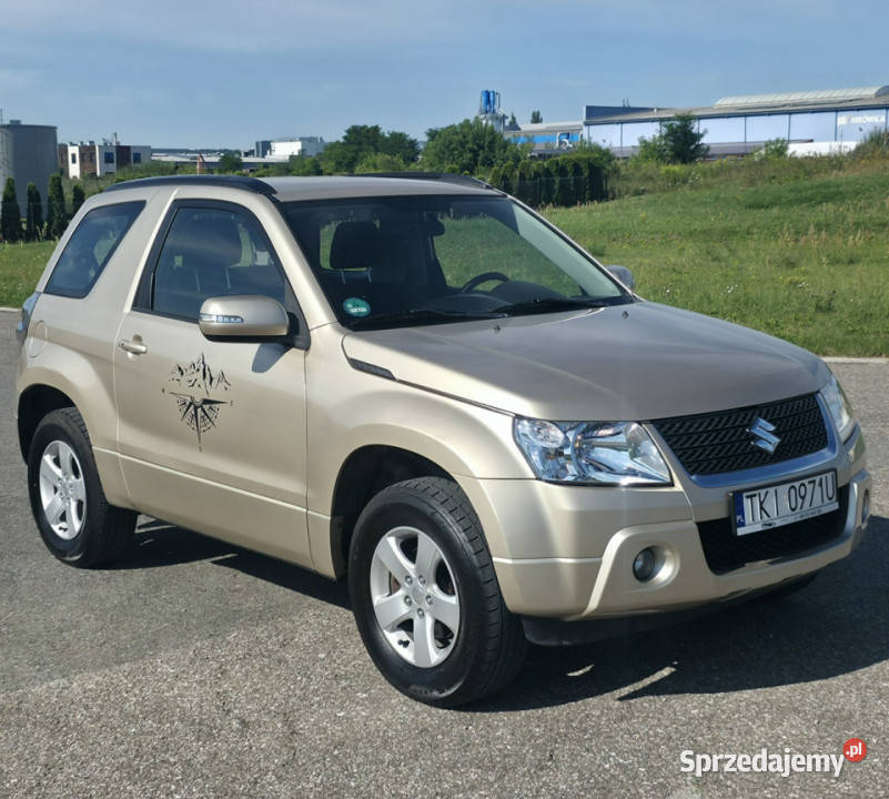 Suzuki Grand Vitara 16 Benzyna Serwisowany SUV świętokrzyskie Piekoszów sprzedam