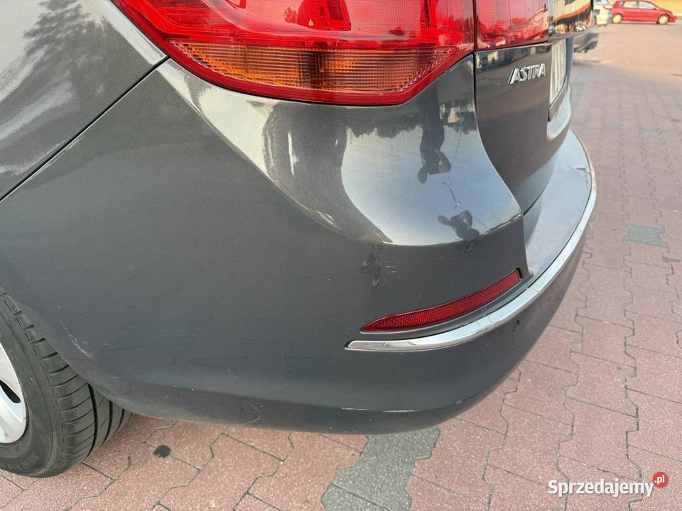 Opel Astra J 14 Kombi LPG Lovato użytkowany jako Warszawa