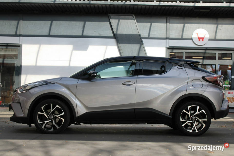 Toyota CHR Bezwypadkowy bogata wersja Rok produkcji 2017 Gliwice sprzedam