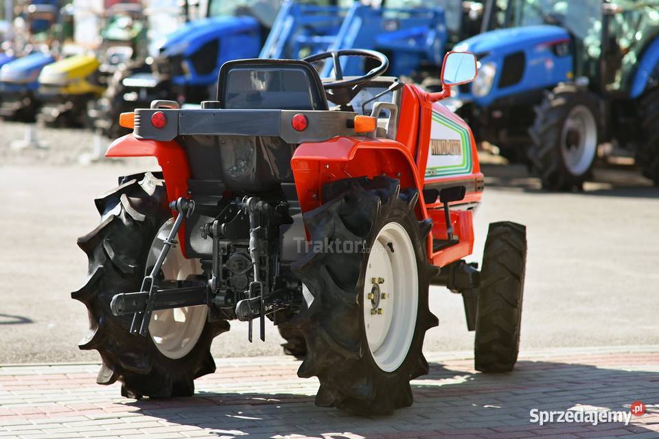 Hinomoto CX18 4x4 18 Pozostałe Tajęcina sprzedam