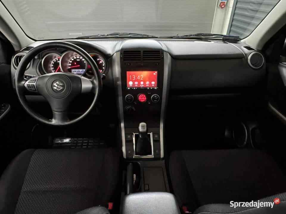 Suzuki Grand Vitara 30tyśkm stan fabryczny 1wł napęd 4x4 Chechło sprzedam