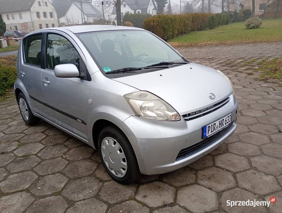 daihatsu sirion 2006 r poj siln 1000 radio Sirion