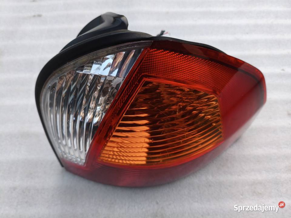 Lampa Prawy Tył Tylna Prawa Hyundai Santa Fe I Lampy tylne Wyszków