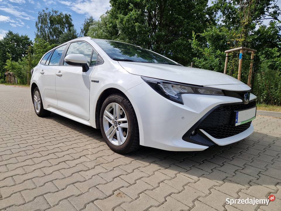 Toyota Corolla 18 Hybrid Comfort Stare Babice sprzedam