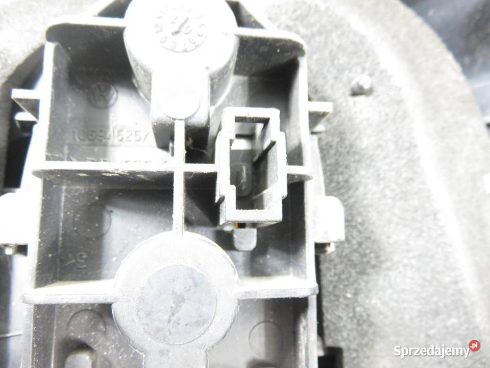 LAMPA LEWA TYLNA VW GOLF IV DYMIONA