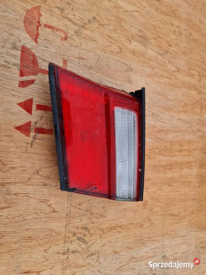 Nissan almera lampa prawy tył w klapę Żory