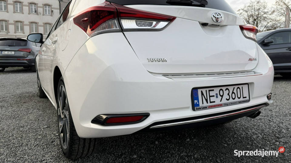 Toyota Auris Benzyna Zarejestrowany Ubezpieczony światła do jazdy dziennej