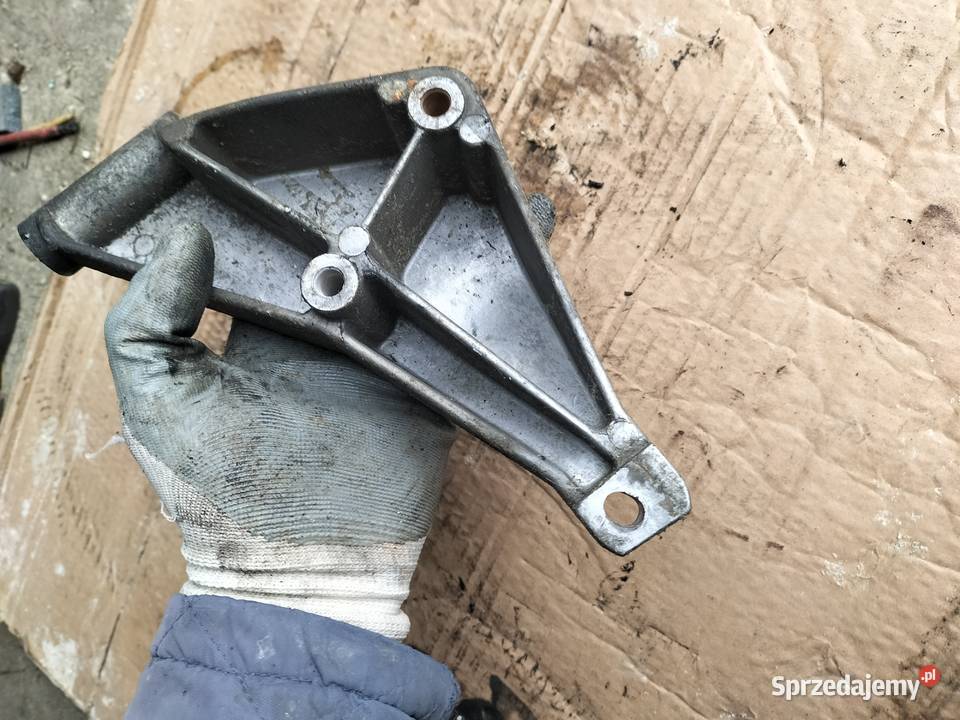 AUDI 80B4 80 B4 19TDI 19 TDI 068145515A ŁAPA Kamień-Kolonia sprzedam