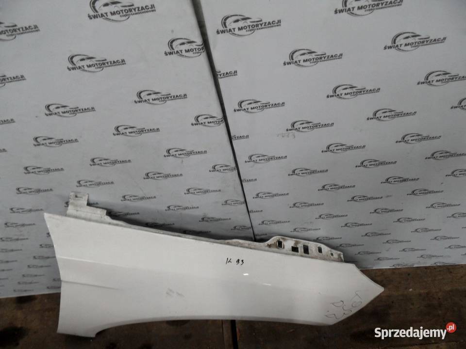 FORD FOCUS MK3 III 13r błotnik prawy przód osobowe Błotniki świętokrzyskie