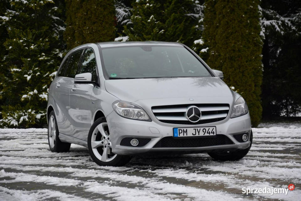 Mercedes B 180 Navigacja Chromy 2x Parktronik 4/5
