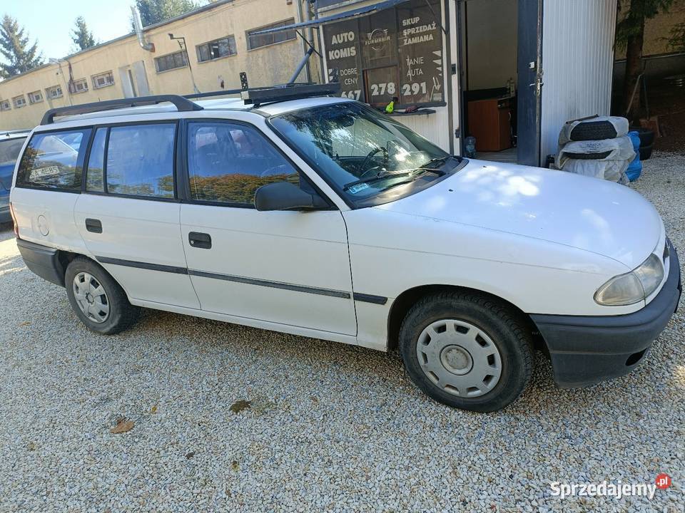Kultowa astra F kombi 16 ważne opłaty Astra