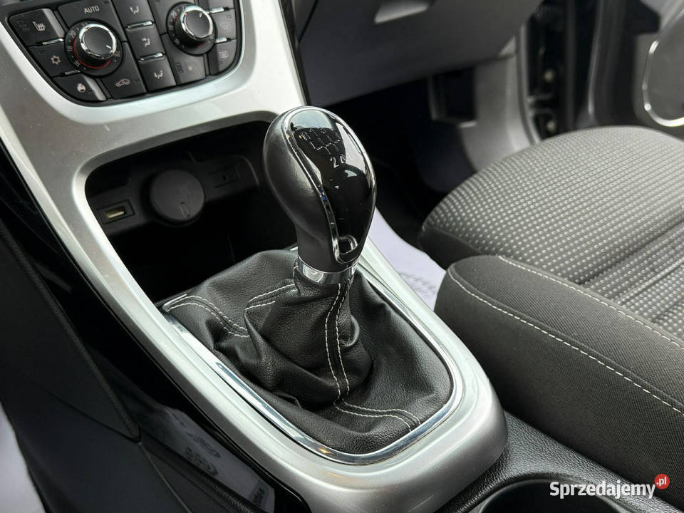 Opel Astra 16T 180 Węgrów