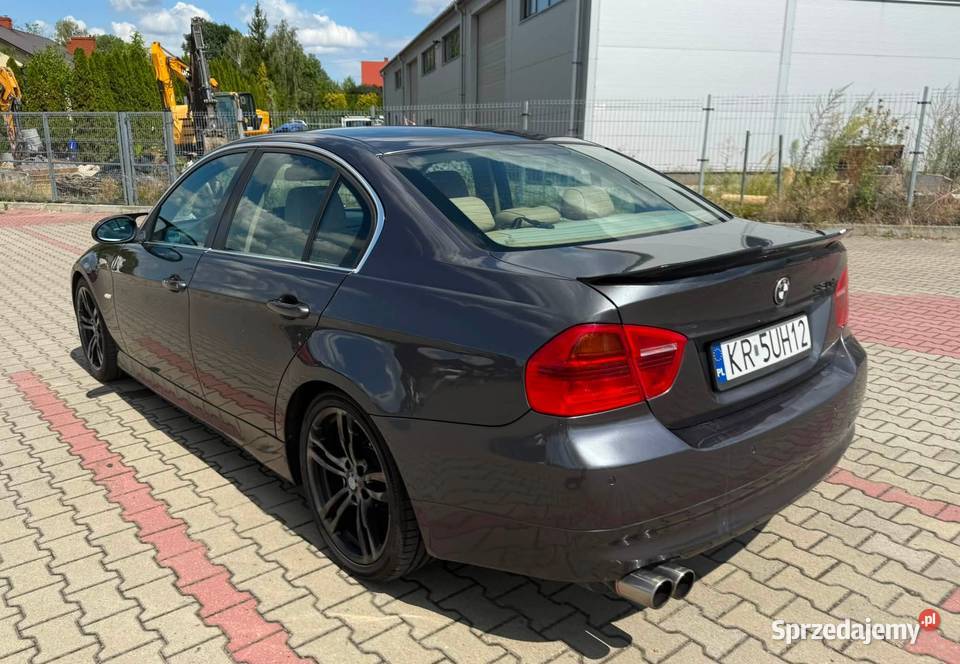BMW E90 2005r przed lift 330d gniazdo AUX Sępichów