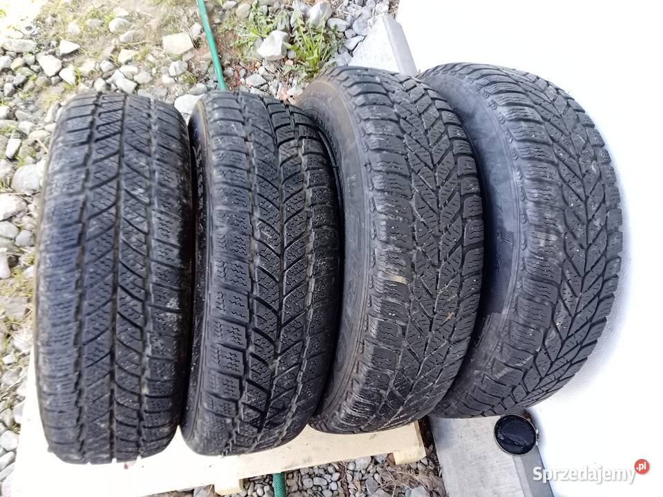 Opony z felgami komplet 4 Sztuk zimowych R 14 małopolskie Wadowice
