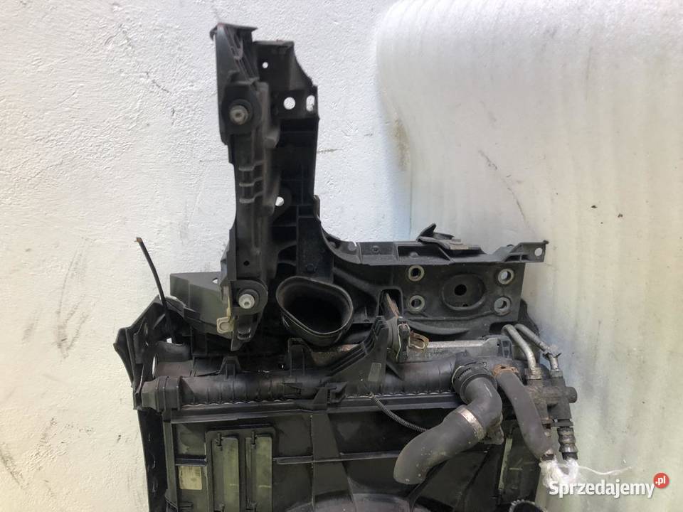 PAS PRZEDNI CHŁODNICE VOLKSWAGEN TOUAREG I LIFT wielkopolskie