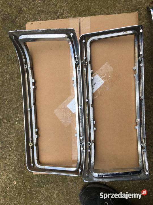 Mercedes W114 ramka lampy Osieczna sprzedam