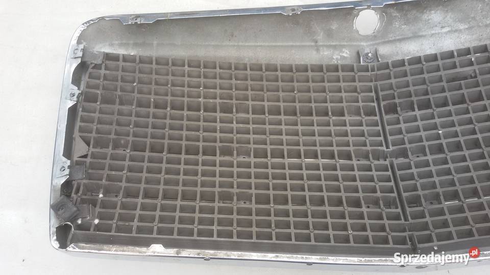 Mercedes W126 Grill Atrapa Rok produkcji 1986 Oleśnica