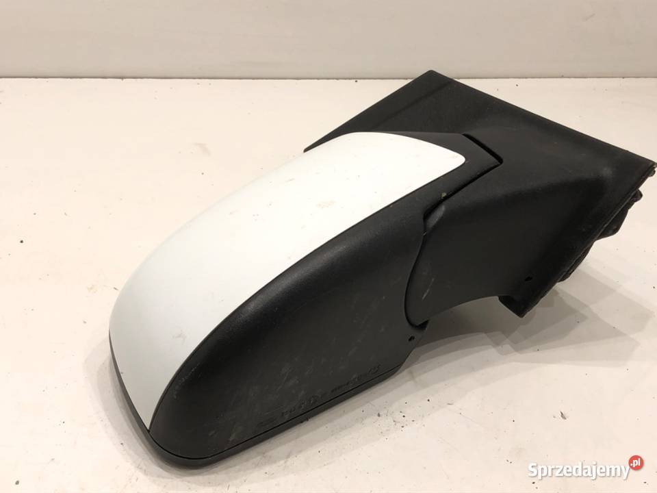 LUSTERKO PRAWY FORD FOCUS II Hatchback 0413