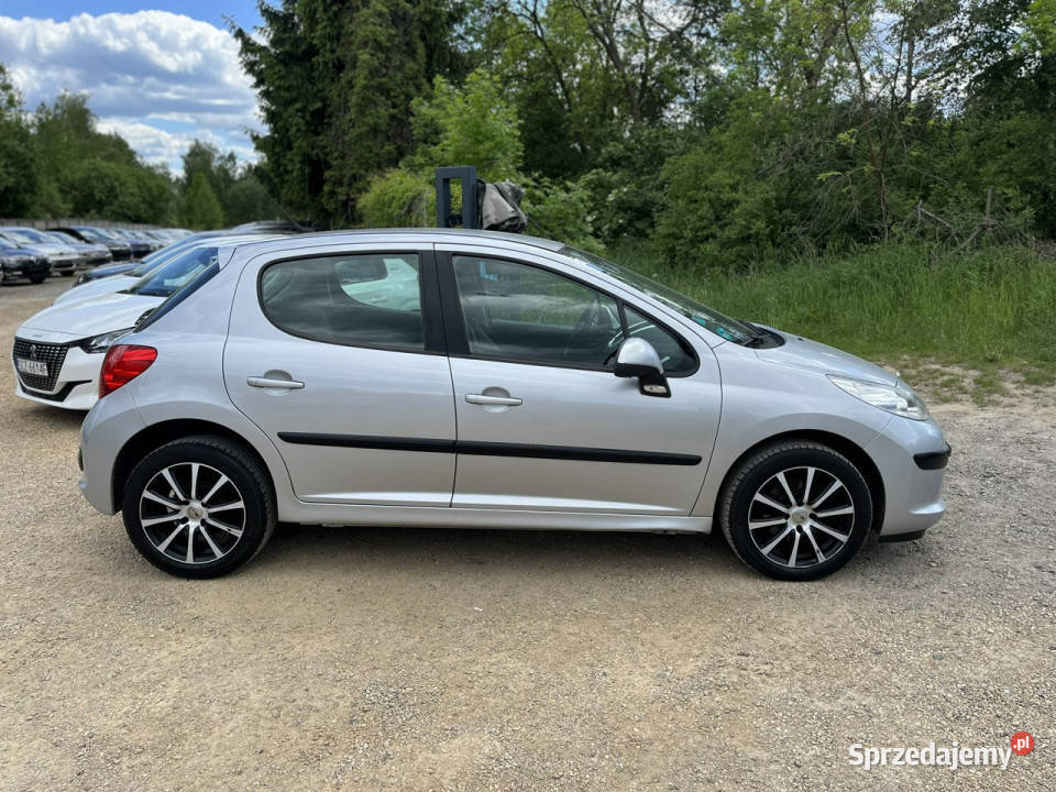 Peugeot 207 14 8V Klima Alu El szyby Isofix Bez Częstochowa sprzedam