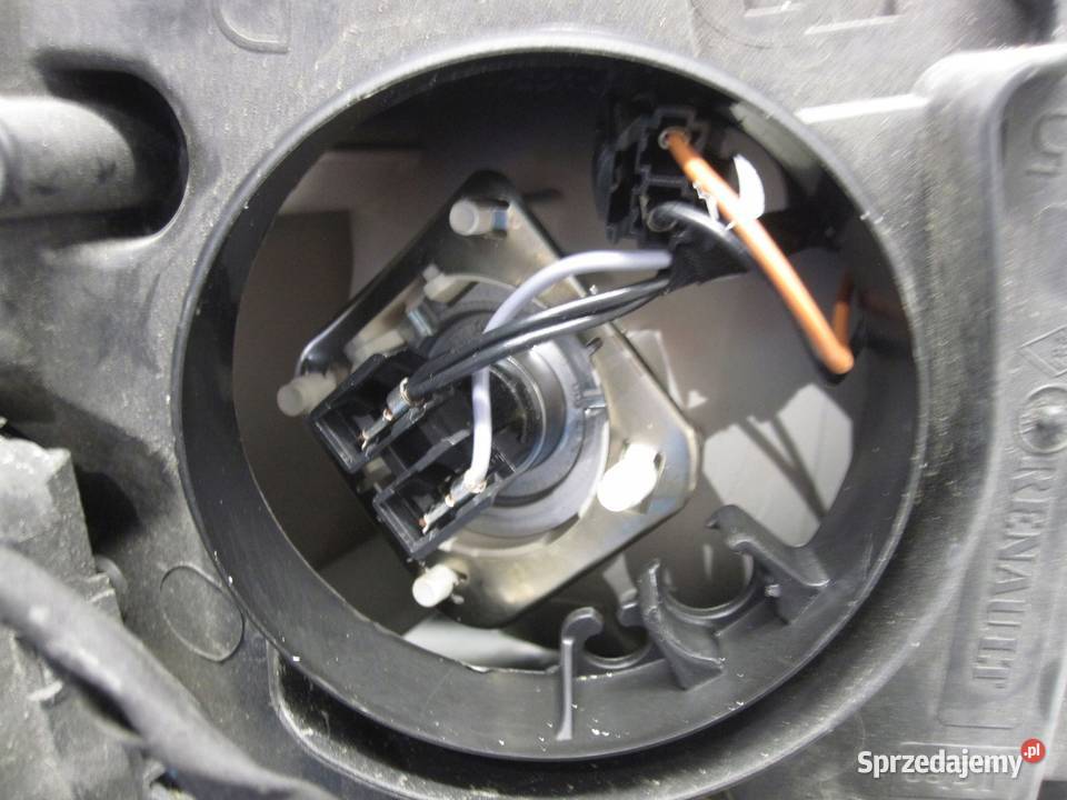 RENAULT GRAND SCENIC II 11r lampa prawa przód osobowe sprzedam