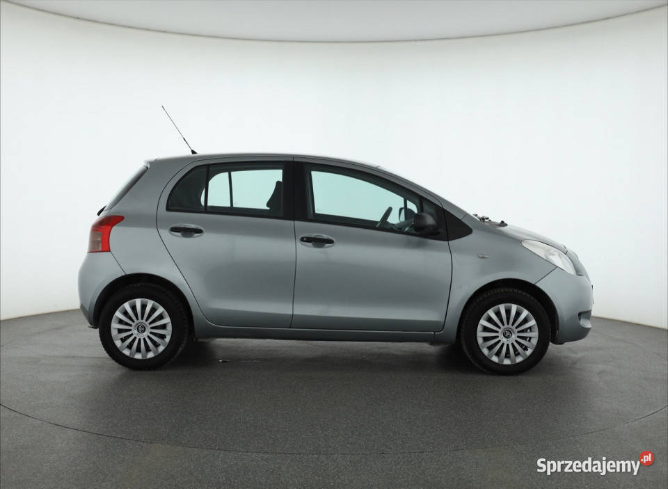 Toyota Yaris 10 VVTi Katowice
