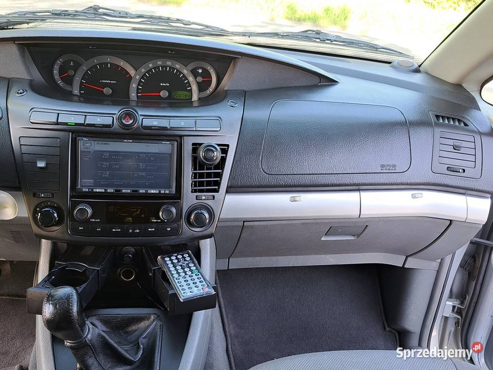 Ssangyong Rodius 4x4 27 Mercedes 7 osobowy manualna Oleśnica