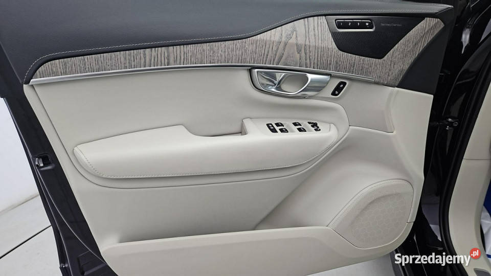 Volvo XC 90 T8 AWD PlugIn Hybrid Plus Dark 7os benzyna XC 90 mazowieckie Warszawa