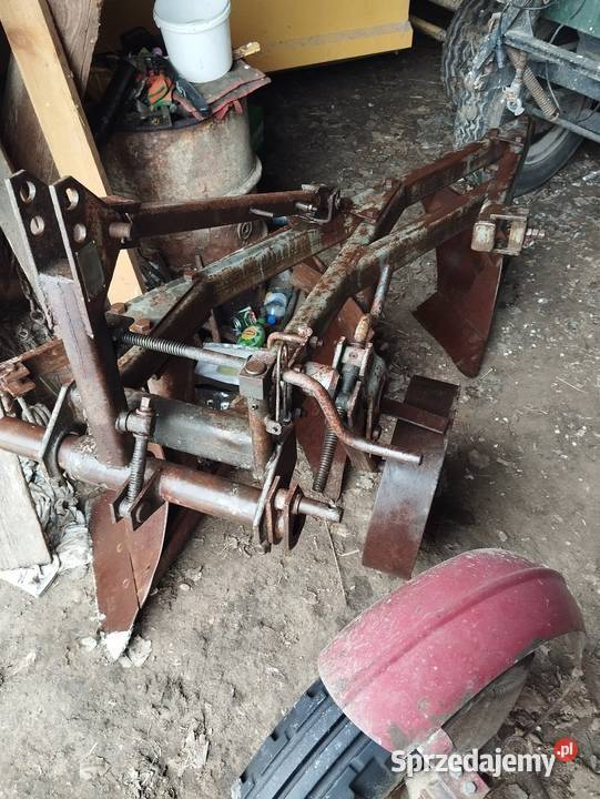 Pług trzy skibowy Grudziądz Ursus Wierzbica sprzedam