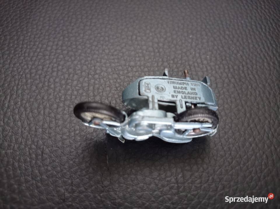 Kolekcjonerski motor Triumph by Lesney Warszawa sprzedam