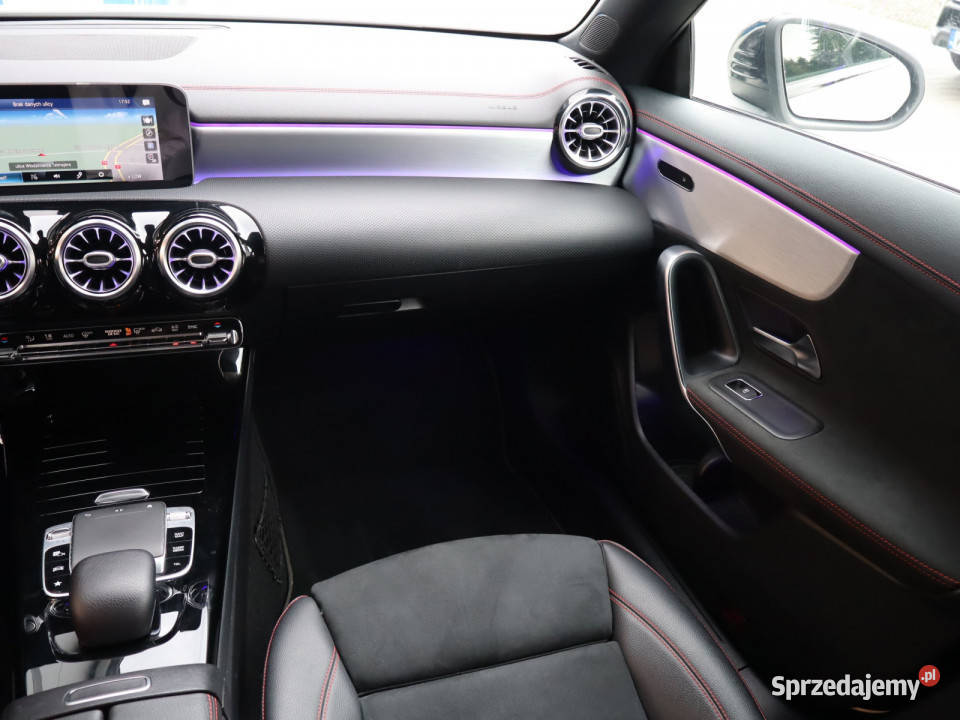 Mercedes CLA 200 światła LED CLA Katowice