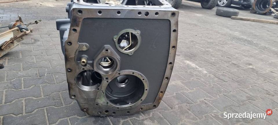 OBUDOWA TRAKTOR VALTRA S 323 VARIO ML260 osobowe kujawsko-pomorskie Lipno