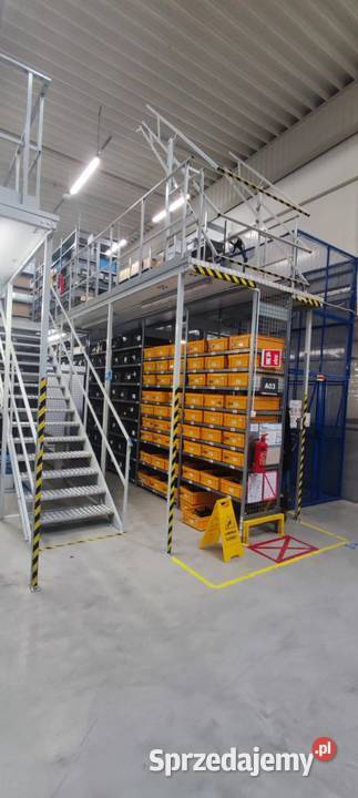 Regały półkowe w zabodowie wielopoziomowej Biznes i Przemysł