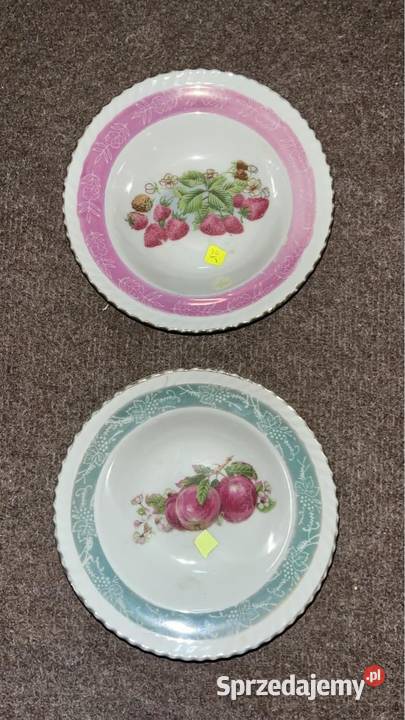 Miseczka z truskawkami I z jabłkami Syg S Gdańsk