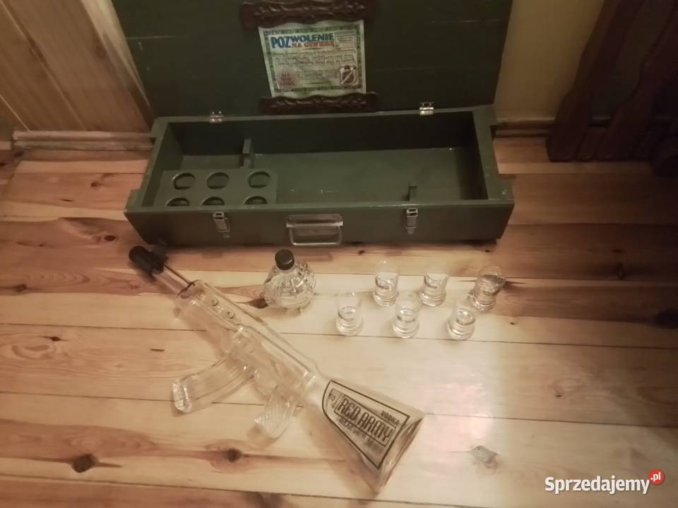 Zestaw prezentowy Red Armykieliszki butelki Pozostałe Zielona Góra