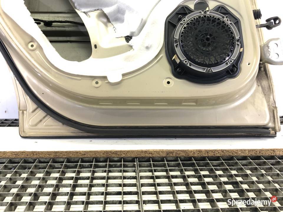 DRZWI LEWY TYŁ CITROEN C4 I Hatchback 0414