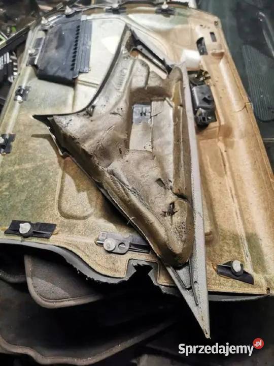 Osłona maskownica słupka lewy tył BMW E34 sedan