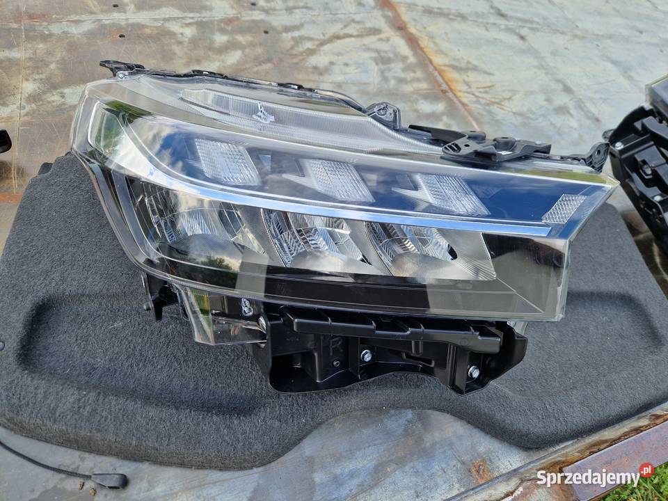 Suzuki SX4 SCross II reflektor Full LED ORG EU