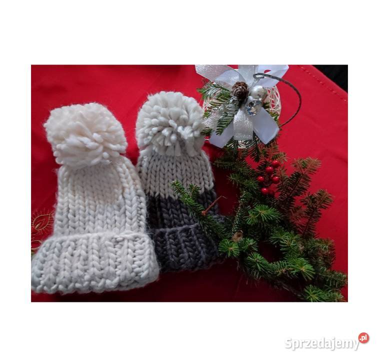 grube mięsiste czapki bliźniaczki z pomponem świętokrzyskie