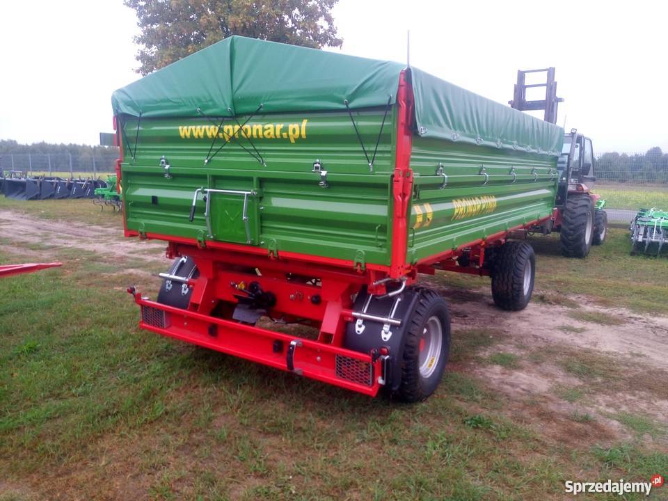 Przyczepa rolnicza ciężarowa dostępna ręki nieuszkodzony Kozenin