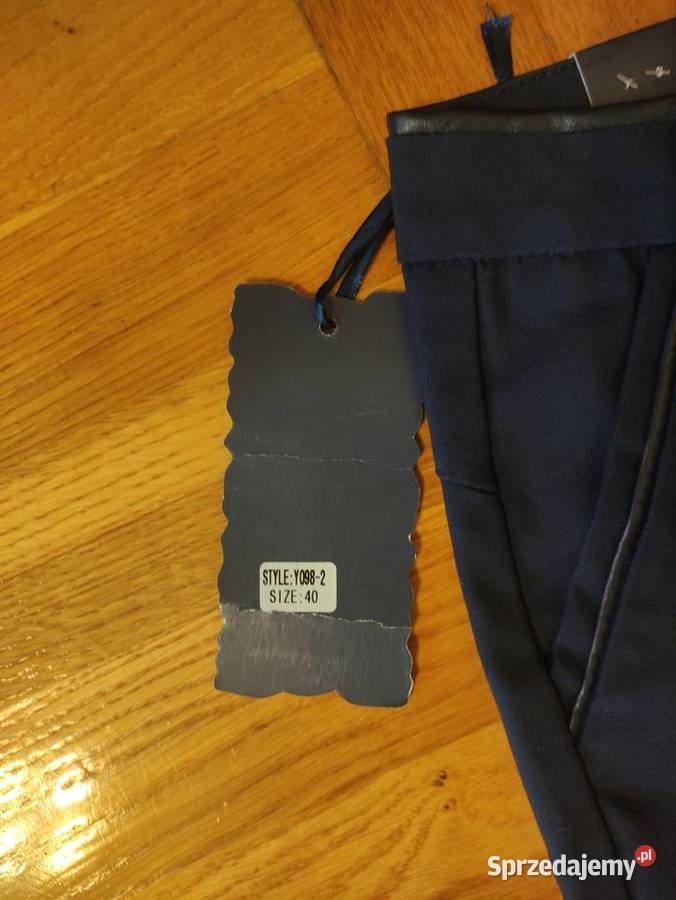 Sprzedam spodnie w kolorze granatowym Przasnysz