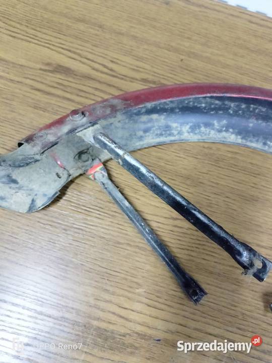 Przedni błotnik komar