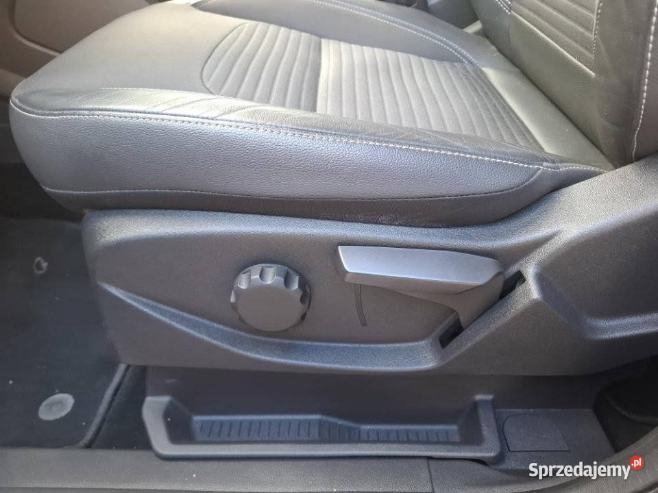 FORD Kuga 2019r Salon Kuga Warszawa sprzedam