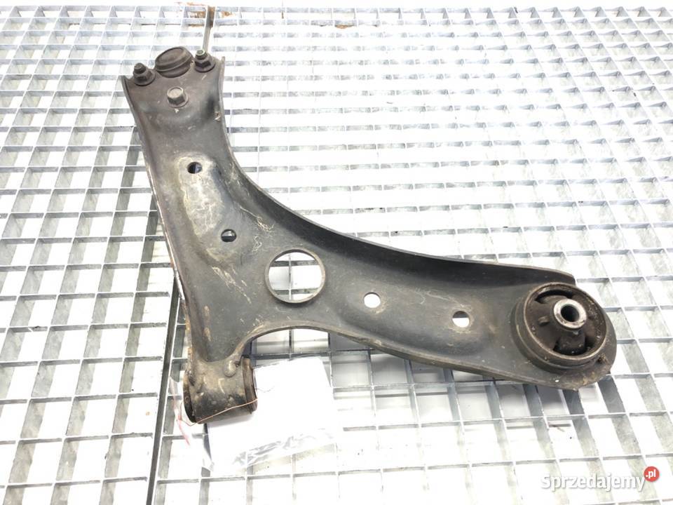 WAHACZ LEWY PRZÓD HYUNDAI i30 Hatchback PRZEDNI