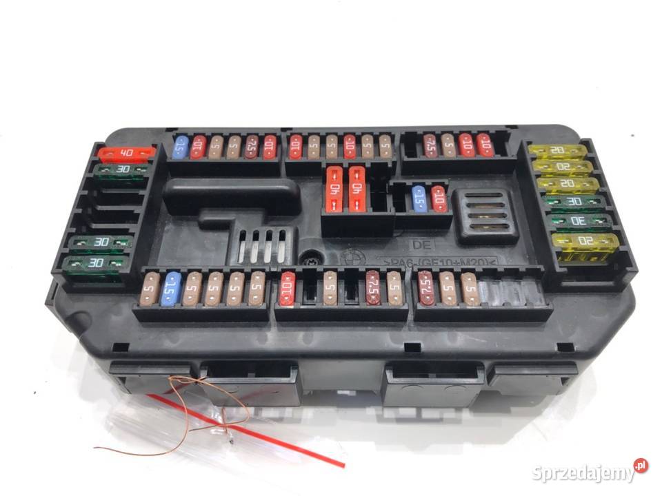 SKRZYNKA BEZPIECZNIKÓW BMW F34 9224879 Hatchback