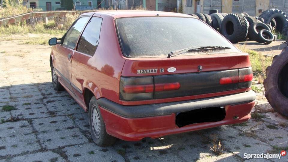 Renault 19 R19 w całości na CZĘŚCI Wołczyn